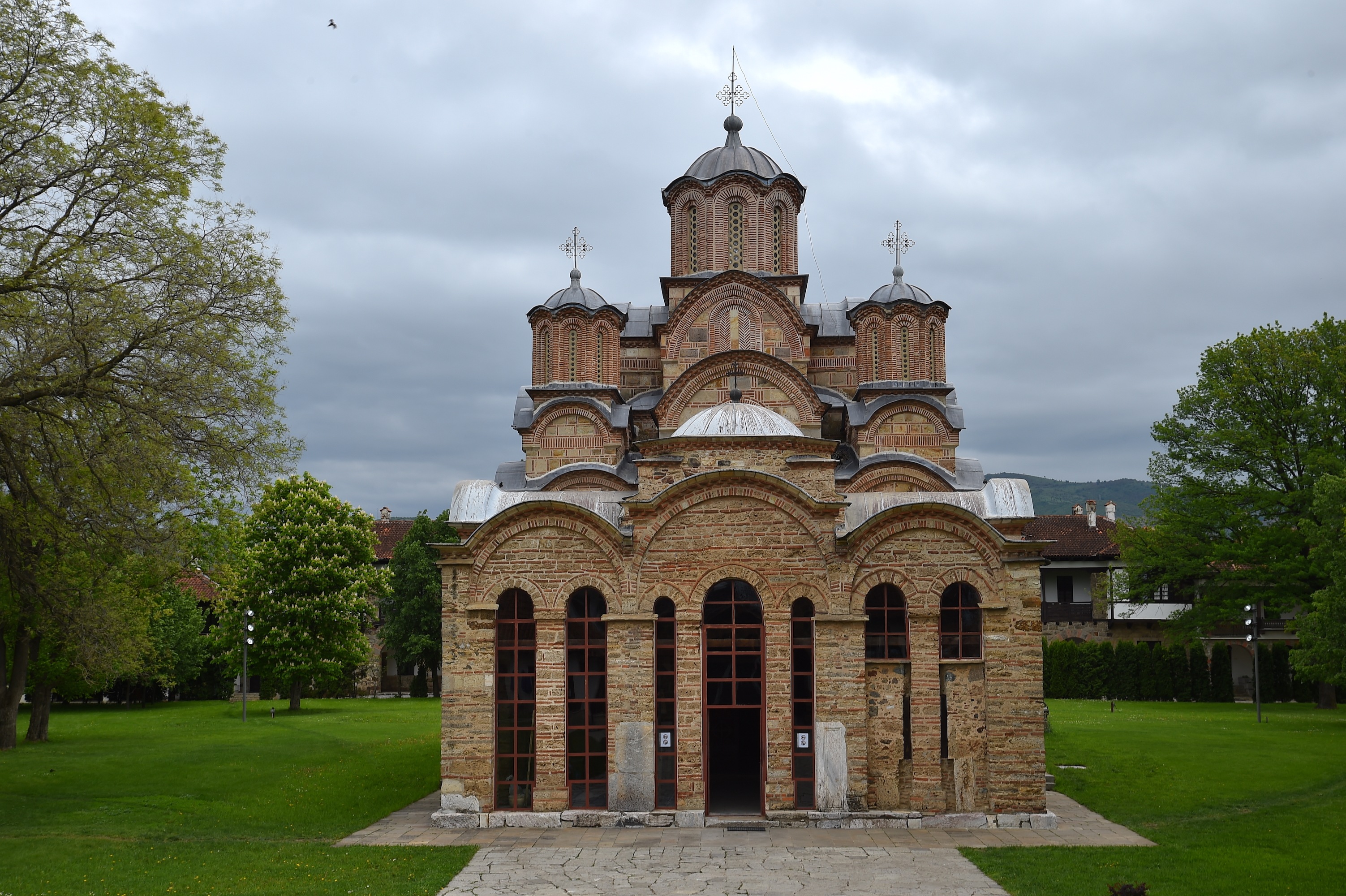 Exterior of the Dormition Church of the Gračanica Monastery, view from the west (source: D. Vujičić and publishing house Platoneum D. O. O.)