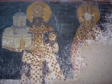 Fresco painting of the Serbian king Milutin and queen Simonis, the daughter of the emperor Andronikos II Palaiologos, Church of Sts. Joachim and Anna founded by King Milutin in the monastery of Studenica complex, 1313–14 (source: V. Stanković)