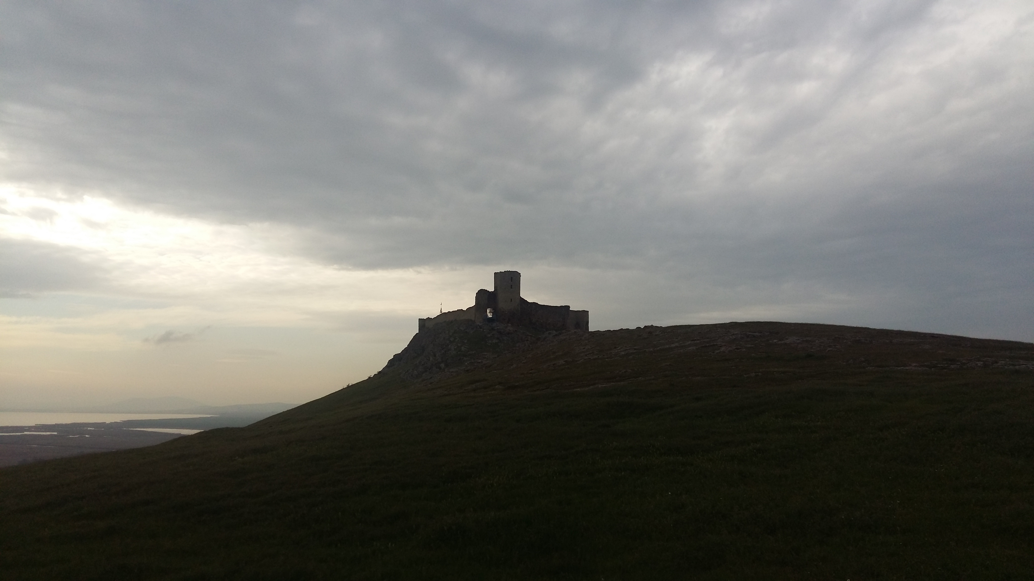 View of Enisala Fortress from the southwest (source: Ingrid Petcu Levei)