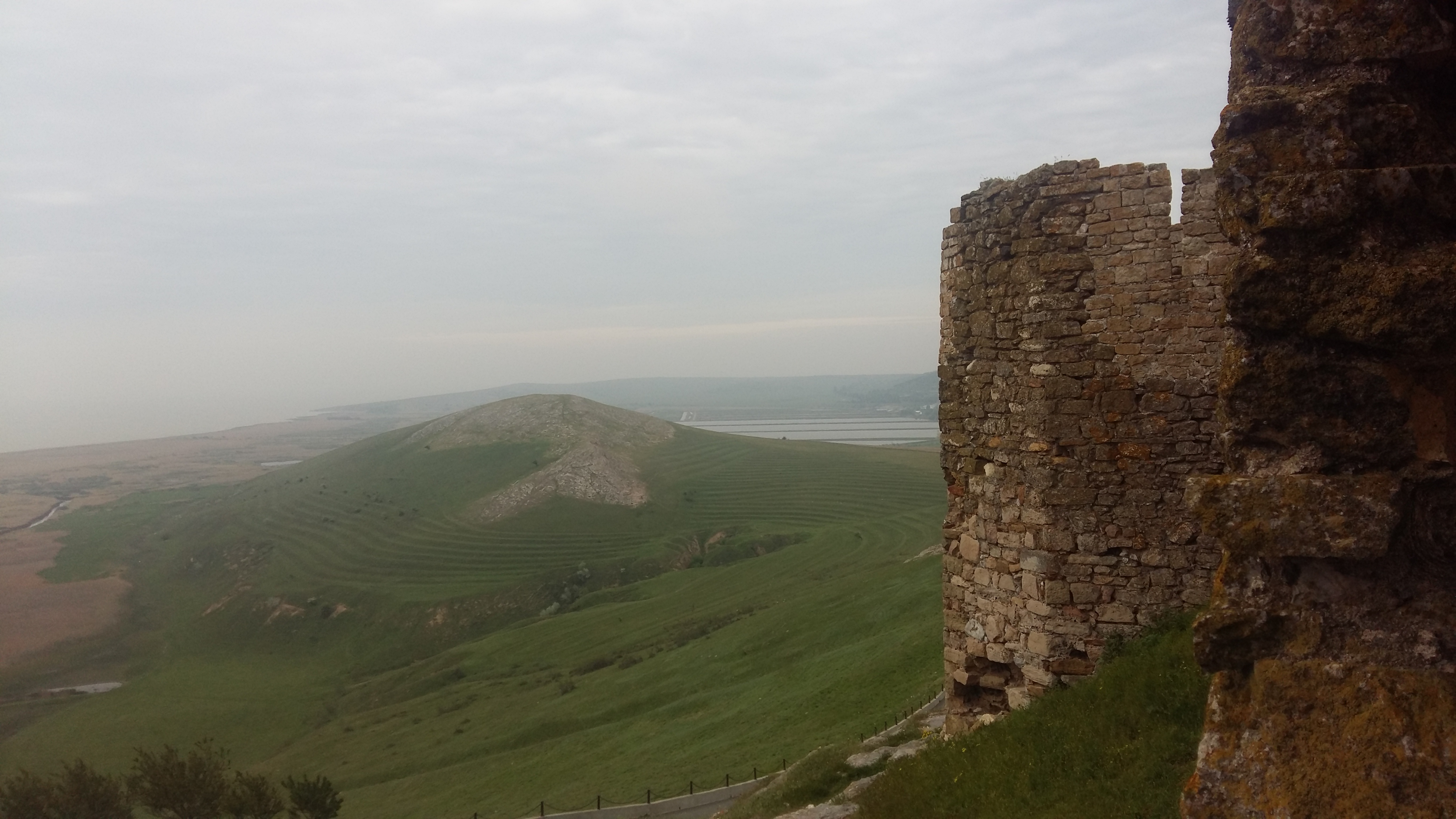 View toward the west and of the corner tower of Enisala Fortress (source: Ingrid Petcu Levei)