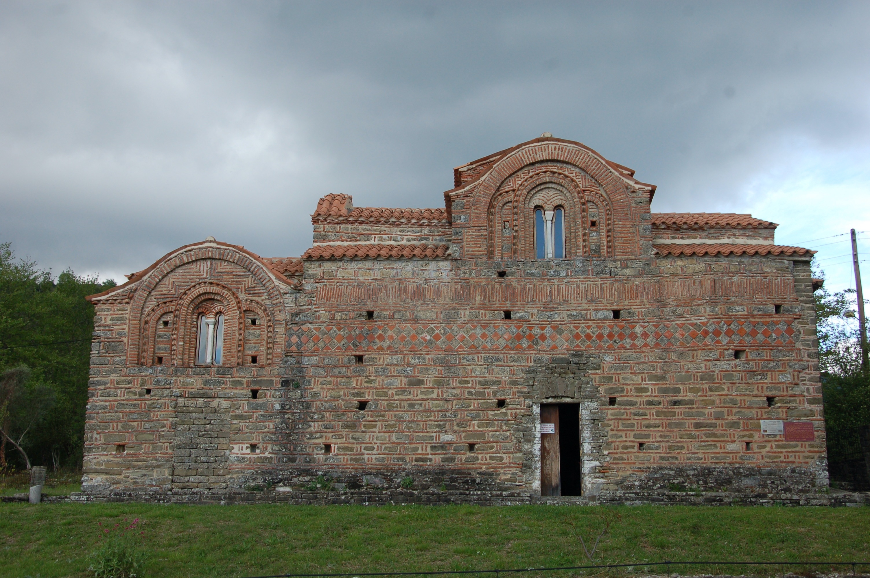  Exterior, southern façade (source: F. Vanni 2019).