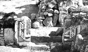 Ruins of the Great Basilica of Mangup, 1912 (source: R. Leper)