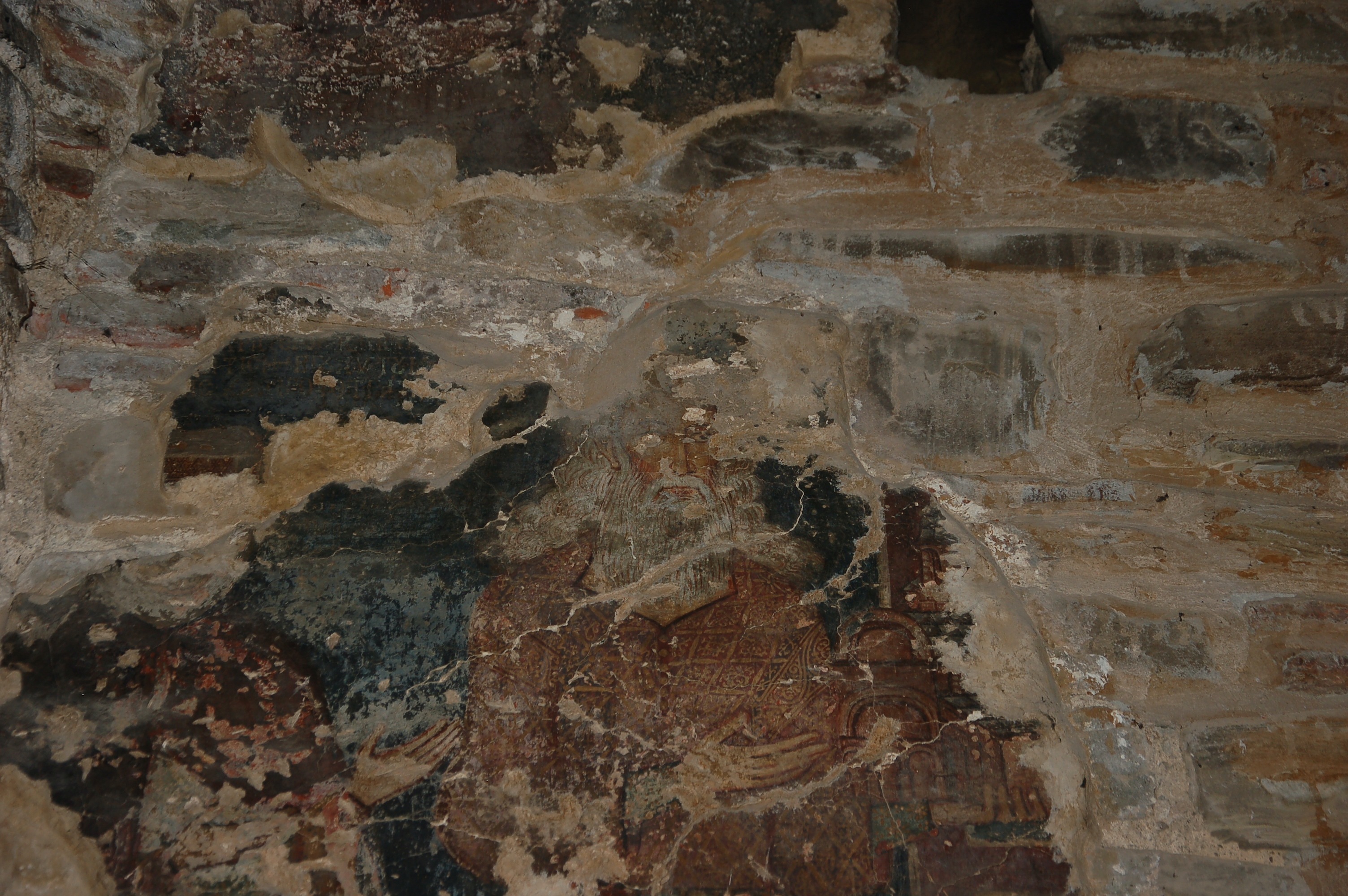 Detail of the protostrator Theodoros Tzimiskés and the wife the protostratorissa Maria, 1295/96, eastern wall, narthex, Kokkini Ekklisia, Voulgareli (source: F. Vanni 2019)