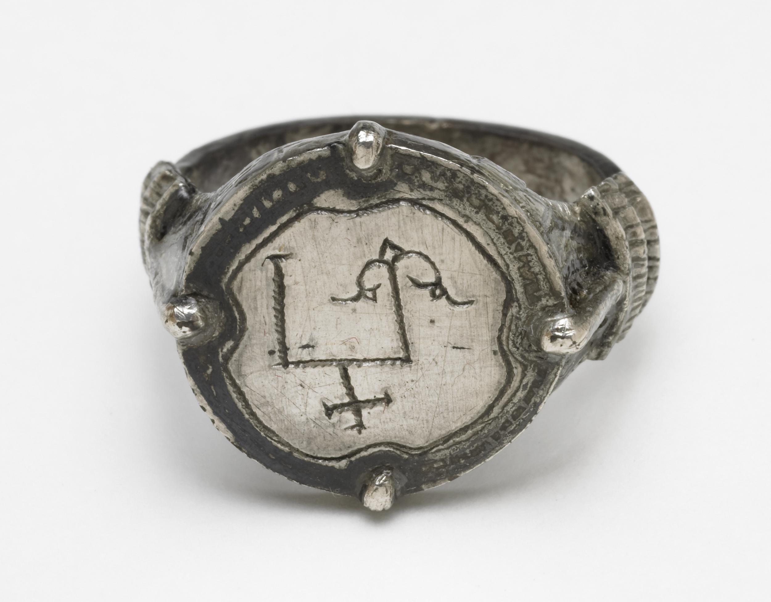 Rus Finger Ring 12th Cen Silver, Niello Kiev © The Trustees of the British Museum