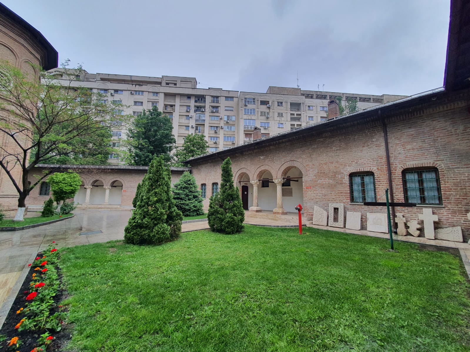 St Antim Monastery - The Courtyard (The Museum). (source: Octavian-Adrian Negoiță)