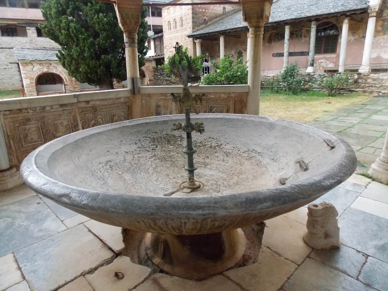 The marble basin of the phiale, Mount Athos (source: P. Androudis)