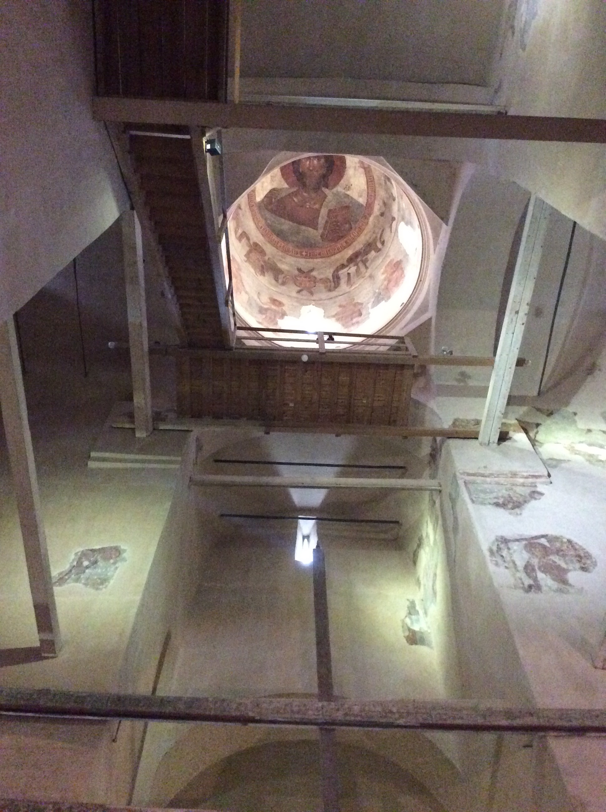 View of the central dome with Christ Pantokrator, 1378, fresco, Church of the Transfiguration of Our Savior on Ilyina Street, 1374, Veliky Novgorod (source: O. Yunak)