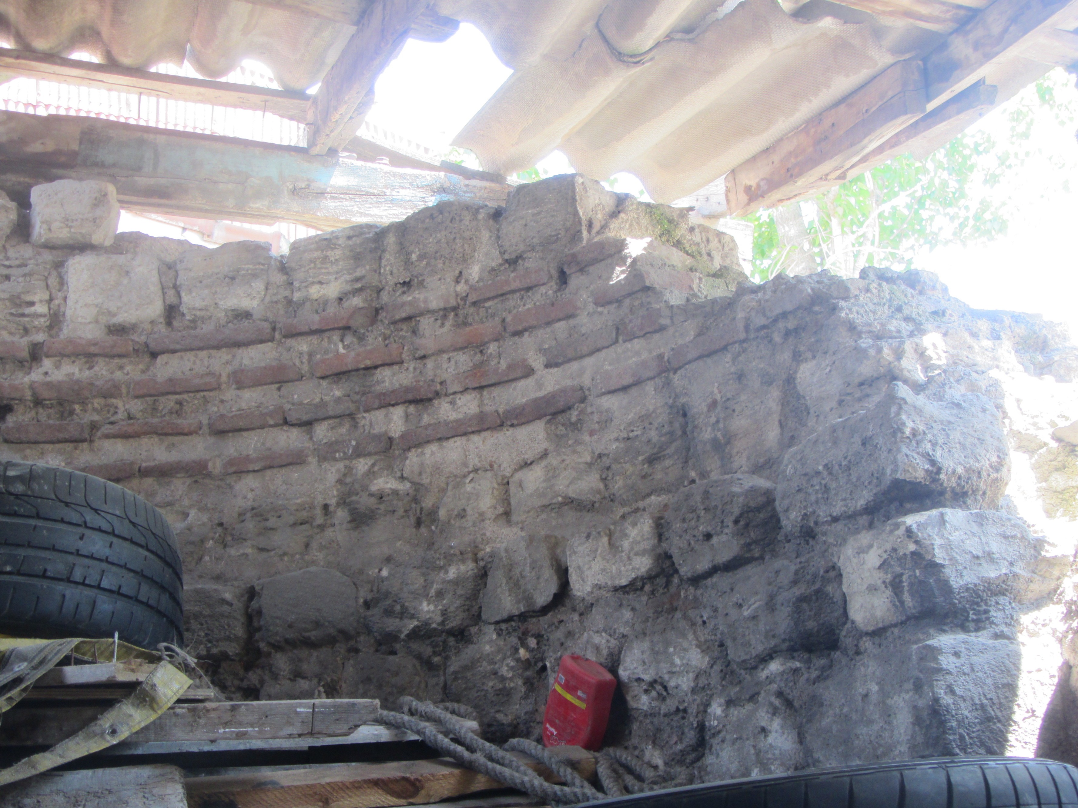 Remains of the Bogdan Saray, 14th century, Istanbul, interior facing east (source: N. Melvani)