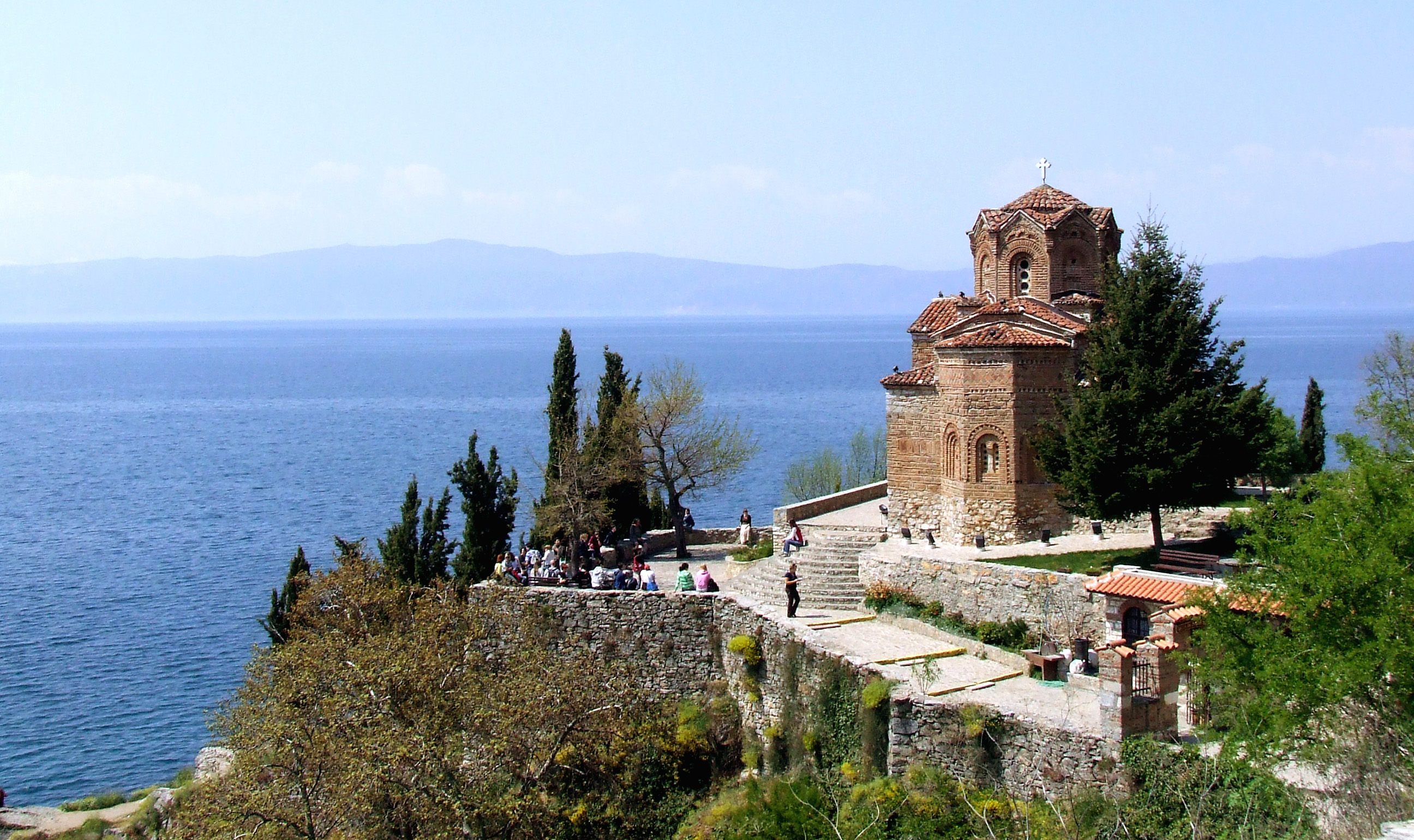 Church of Saint John of Kaneo and the Ohrid Lake, source: Wikimedia