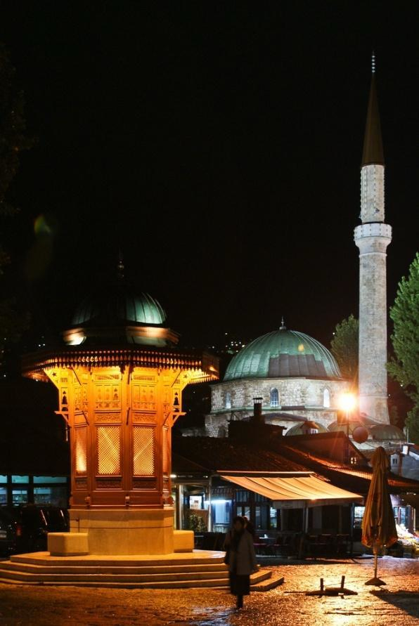 View of the central market square and the Baščaršijska Mosque in Sarajevo, Bosnia-Herzegovina. (source: Ana Marija Grbanovic)