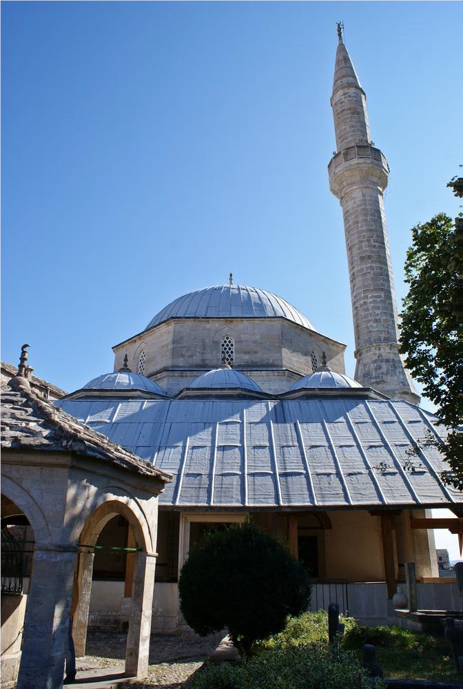 Ablution fountain and architectural structure of the Koski Mehmet Pasha Mosque in Mostar, Bosnia-Herzegovina. (source: Ana Marija Grbanovic)