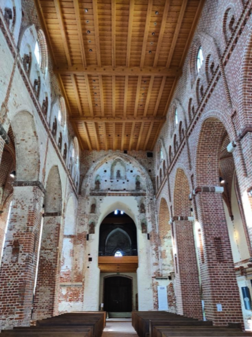 View on the nave towards the west, 14th century (ceiling and the northern high wall are reconstructed during the restoration works in 1990s), St. John’s church in Tartu (photo by author).