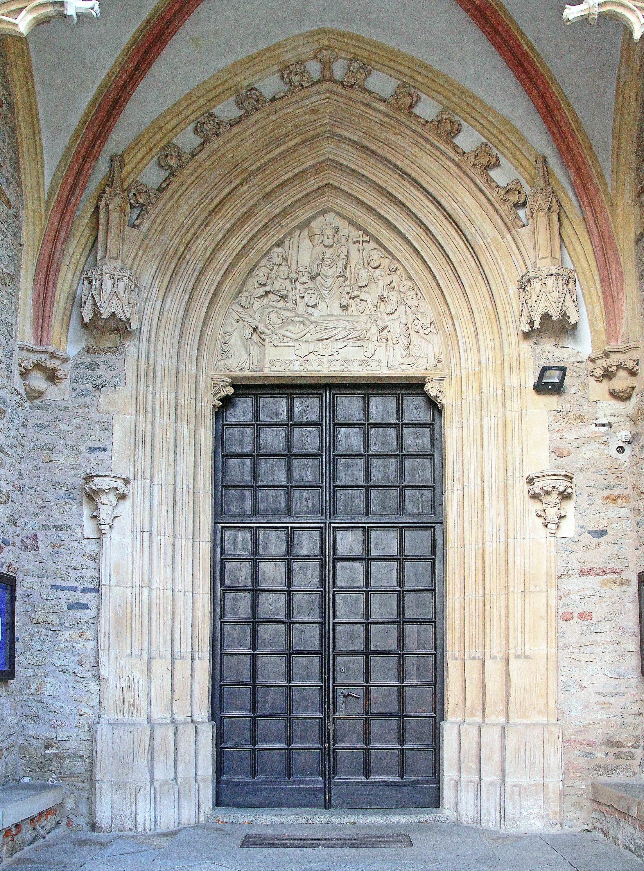 Strzegom, the Parish Church of Sts. Peter and Paul, southern portal, c. 1360 (source: J. Adamski)